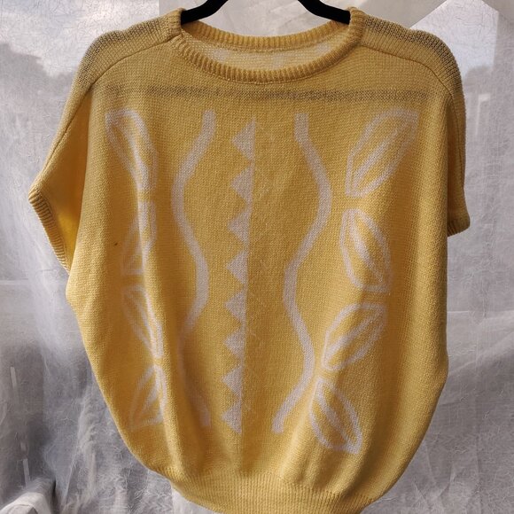 Yellow Knit Wing Top - Picture 4 of 8